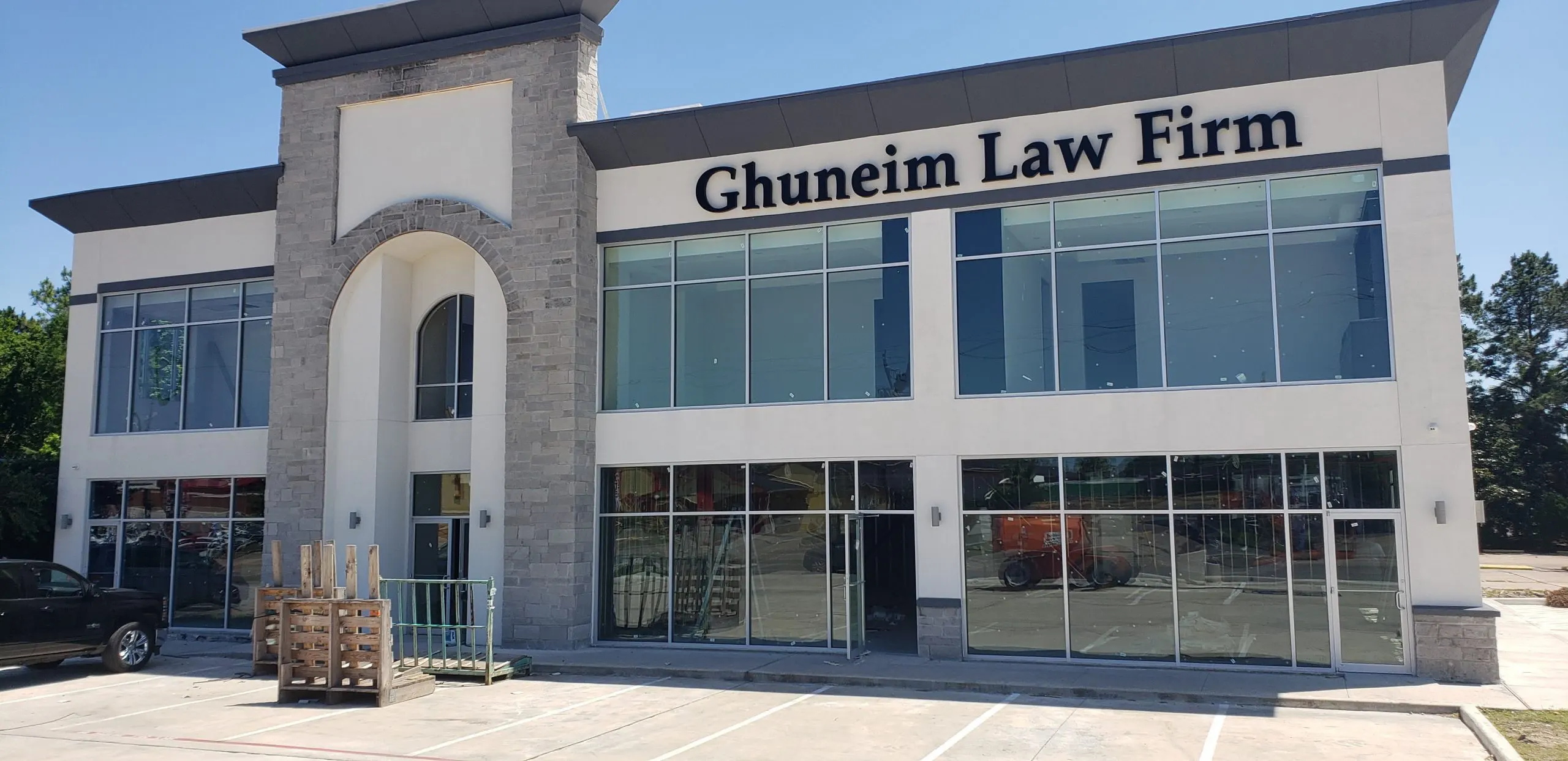 Martinez Orlyn Glass